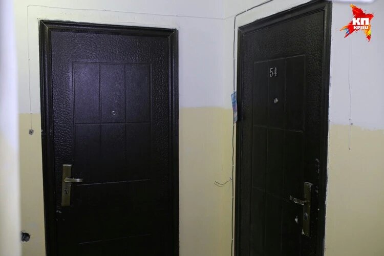 Квартиры Макарова и Ольги с Ильей находились на одной лестничной клетке. Фото: Роман Злобин