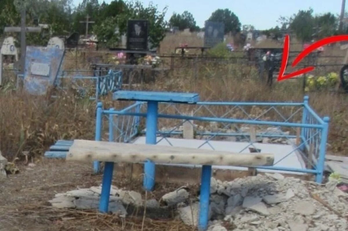    В Феодосии задержали подозреваемого в краже надгробия