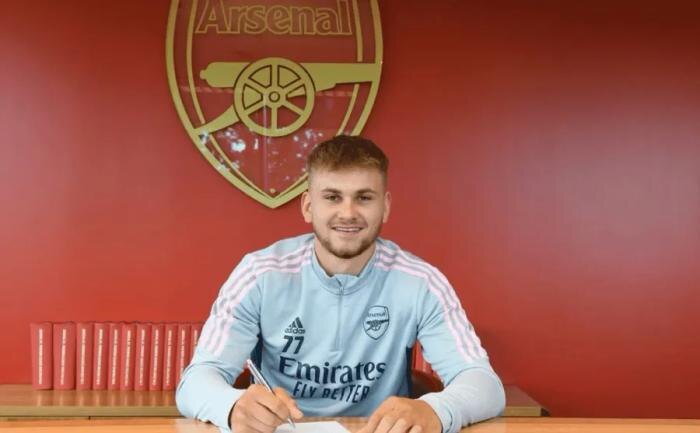 Билли Вигар. Обложка © ФК «Арсенал»