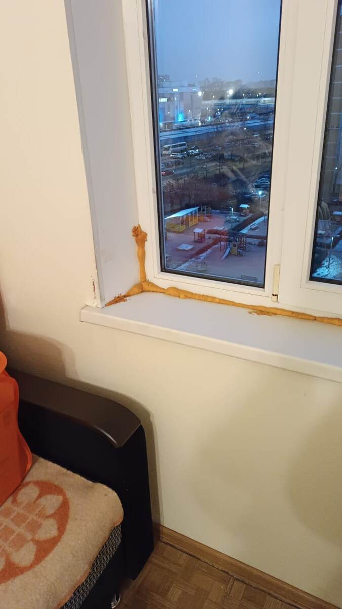 Напишите нам в в Ватсап +7-931-582-68-50 или позвоните по телефону 9-043-042 — и договоритесь о времени прихода мастера по ремонту окон в Купчино