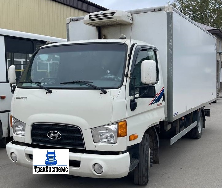 общий вид Hyundai HD78 во время работ