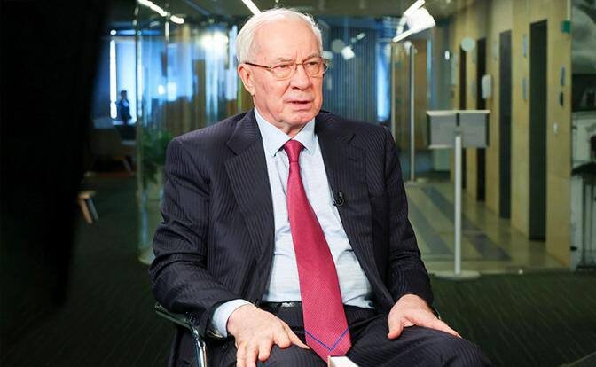    Азаров рекомендовал Трампу вспомнить провалы США в Ираке, Вьетнаме и Афганистане, а также защитить христианство на Украине