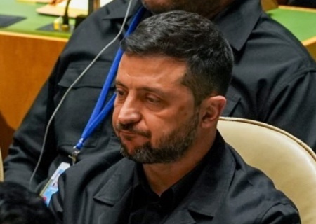    Зеленский требует перемирия для проведения выборов на Украине