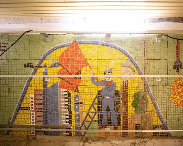     В Курске пообещали восстановить мозаику после капремонта перехода