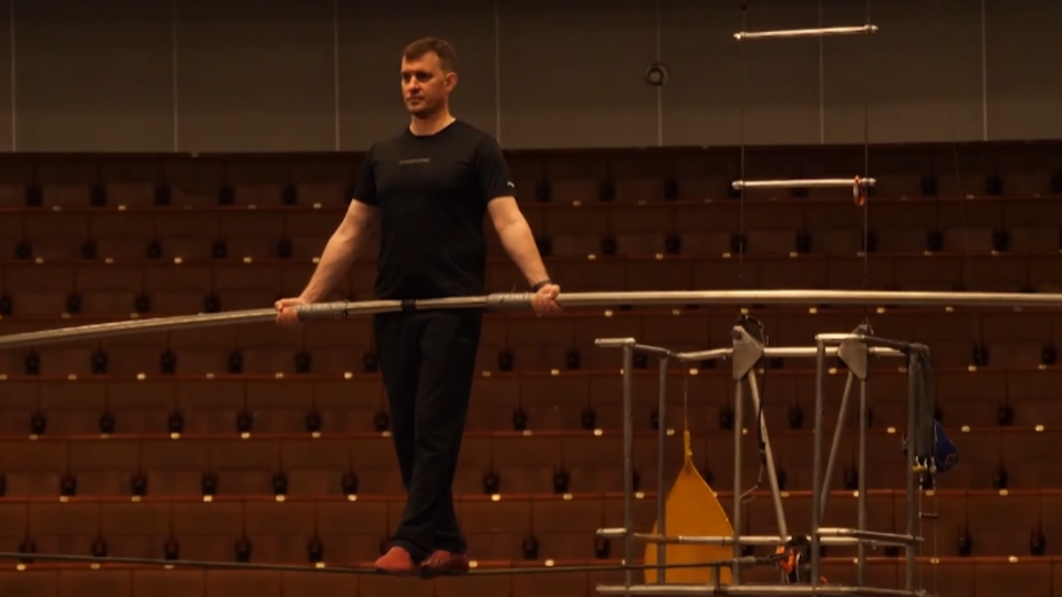 ФОТО: Кадр из программы "Как устроен мир", РЕН ТВ