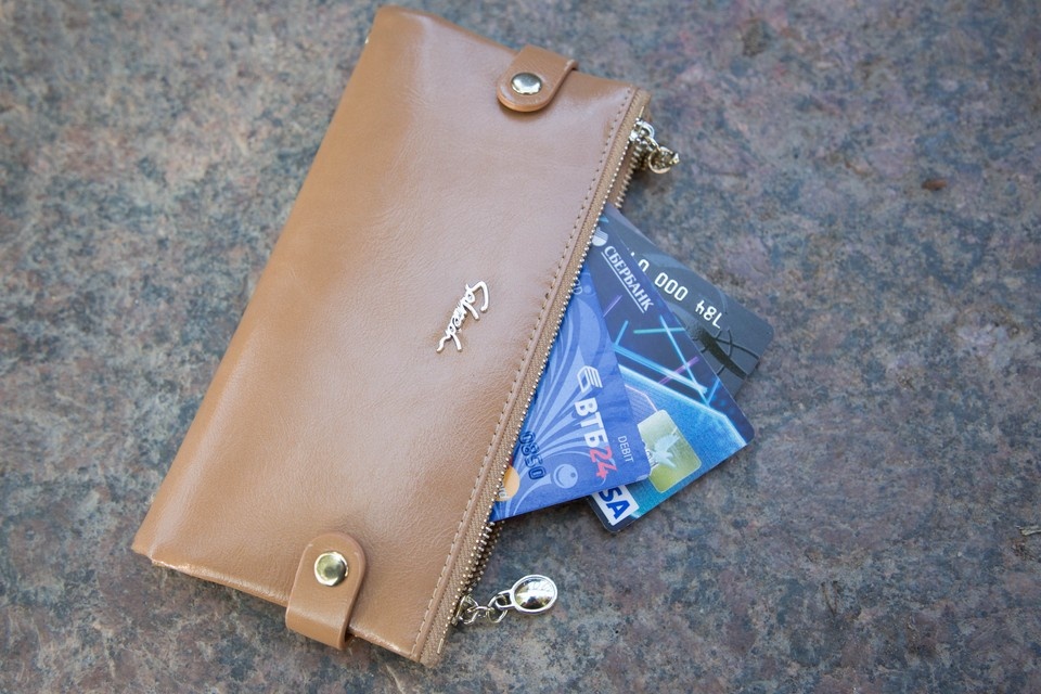    Мошенники начали использовать схему с доверенностями для открытия счетов в банке Александр ГЛУЗ