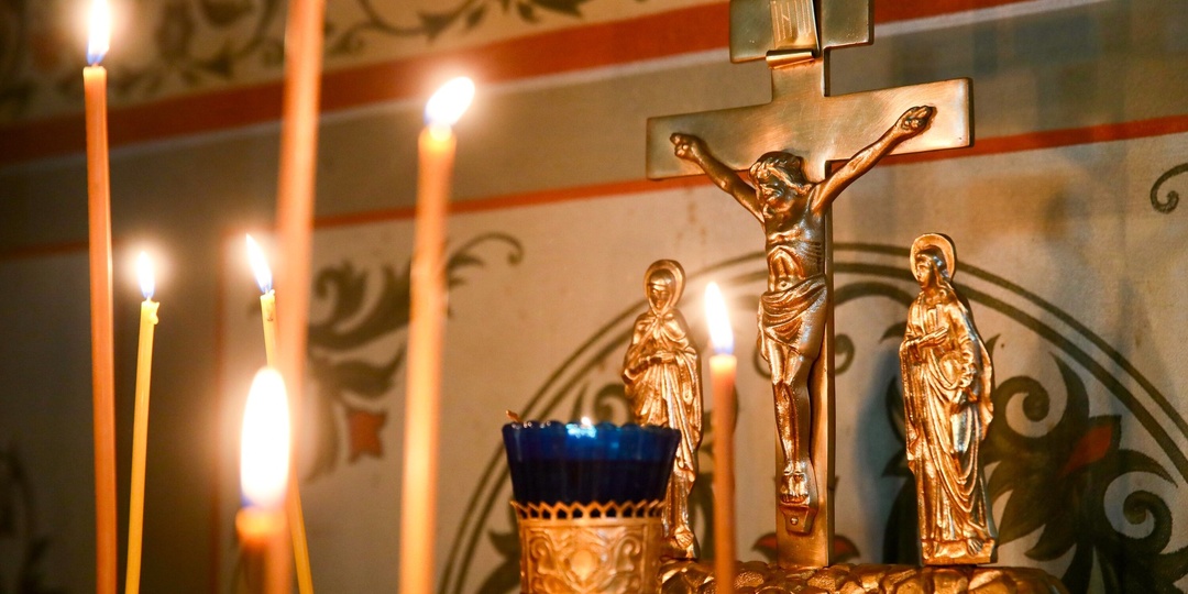 Как правильно ставить свечи за упокой