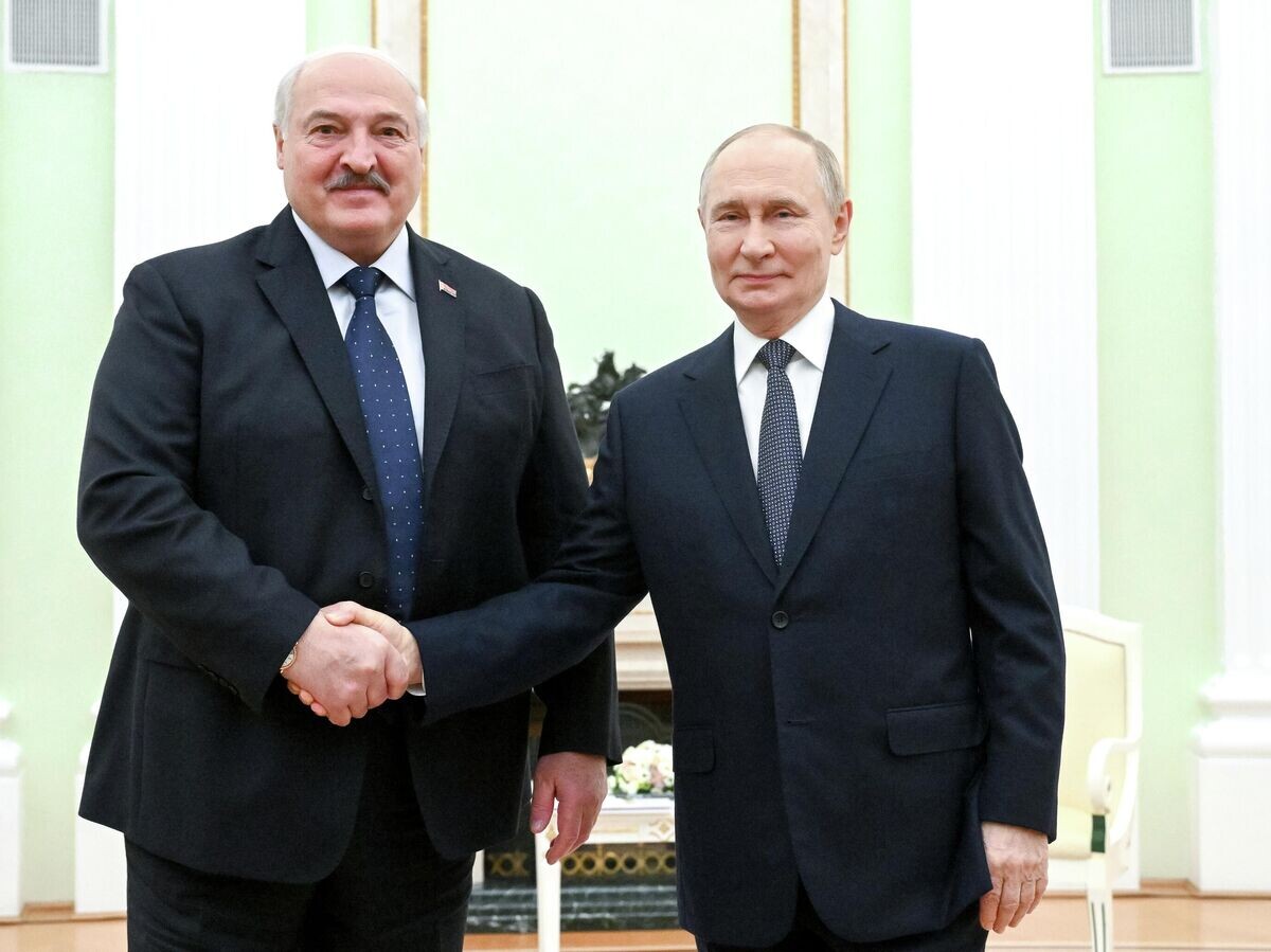    Президент РФ Владимир Путин и президент Белоруссии Александр Лукашенко во время встречи.© РИА Новости / Кристина Кормилицына