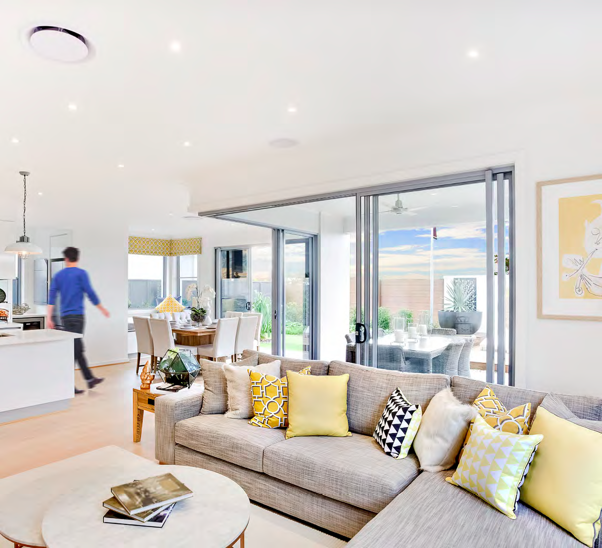 Вентиляция - сбалансированный процесс сообщения жилых и функциональных помещений между собой. Это не вытяжка отдельно и не приточка отдельно, а именно БАЛАНС!