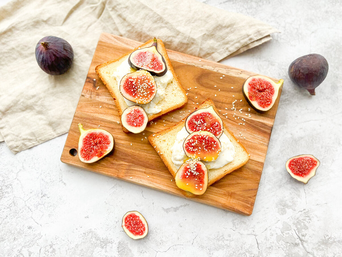 Бутерброды с инжиром, фото моё