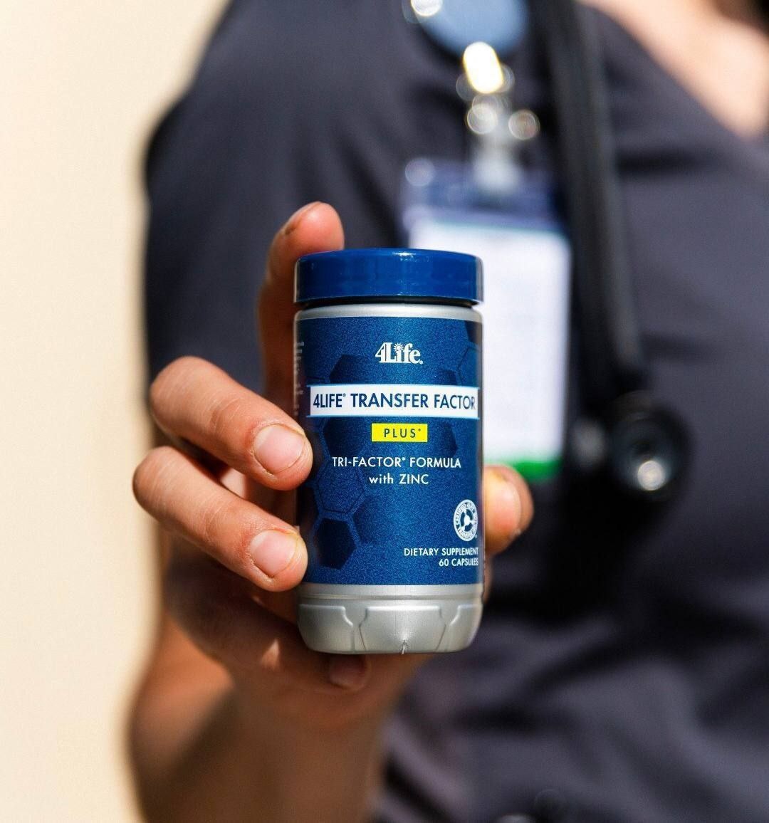 Очень интересное исследование на базе Читинского государственного университета. За столь короткое время и на такой низкой дозировке. Результаты очень впечатляют!!!🔥🔥🔥

«Влияние нелекарственного препарата «Трансфер Фактор Плюс» на нервную деятельность и когнитивные функции»

Натуральный иммунокорректор «Трансфер Фактор» от компании 4Life Research давно зарекомендовал себя как мощный интеллектуальный настройщик иммуноспецифичных клеток. Но его влияние на когнитивные функции до сих пор не изучалось.

На базе Читинского государственного университета было проведено исследование (Е.М. Кривошеева, М.М. Арьяева, г. Чита) с участием 10 добровольцев. Все испытуемые прошли тестирование до начала исследования. Каждому из них был назначен БАД «Трансфер Фактор Плюс» по 1 капсуле 2 раза в день на протяжении 10 дней. Суточная доза "ТФ Плюс" для одного исследуемого составляла 828 мг. После курса приема "ТФ Плюс" все участники наблюдения вновь подверглись тестированию.

🔬Применялись следующие методы исследования когнитивных функций: методика Шульте (переключение внимания), метод заучивания слов Лурии (краткосрочная память), корректурная проба Аматуни (утомляемость, работоспособность, скорость мышления, внимание) и др.

Полученные данные прошли обработку с использованием программы «Statistika 6.0». Достоверная разница оценивалась с помощью критерия Вилкоксона и критерия Манна-Уитни.

Результаты исследования
Удалось установить, что прием нелекарственного препарата «Трансфер Фактор Плюс» способствует увеличению скорости мыслительных реакций на 26% и на 21% сокращению времени, которое требуется для выполнения задания. Также, на фоне приема БАДа "ТФ Плюс" исследователям удалось зафиксировать снижение утомляемости внимания на 63% и сокращение количества допускаемых ошибок на 43%.

Биологически активная добавка к пище. Не является лекарством.