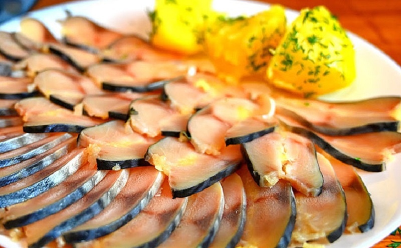 Скумбрия, которая тает во рту: закуска, достойная праздничного стола