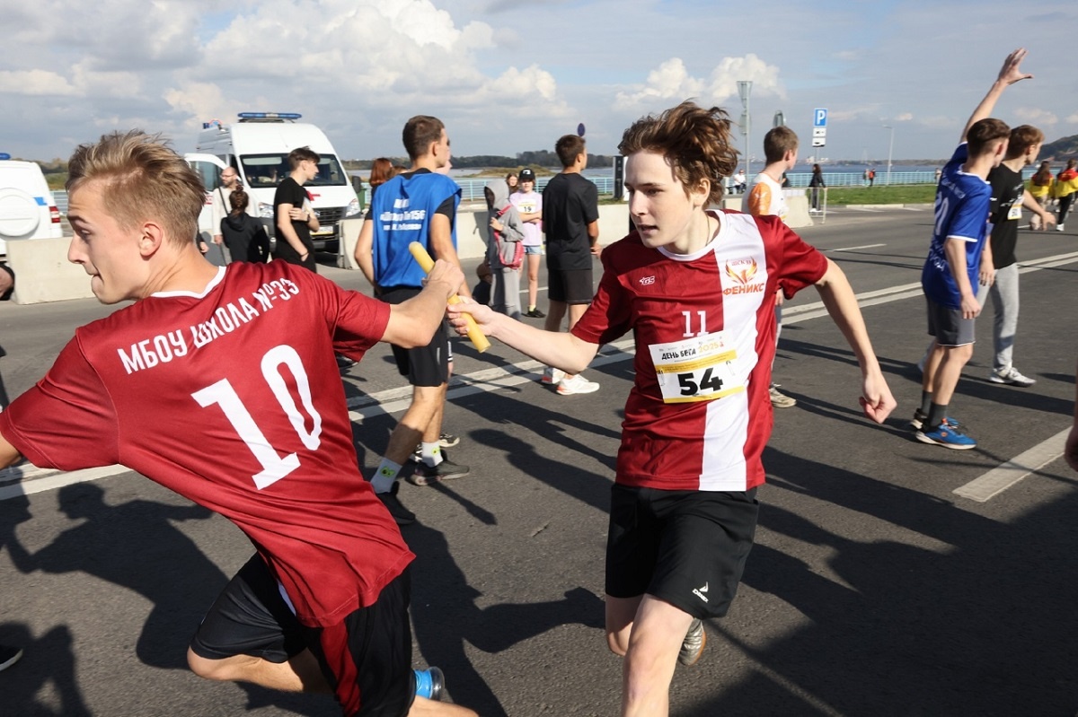    В этом году юных бегунов на дистанциях было почти в два раза больше