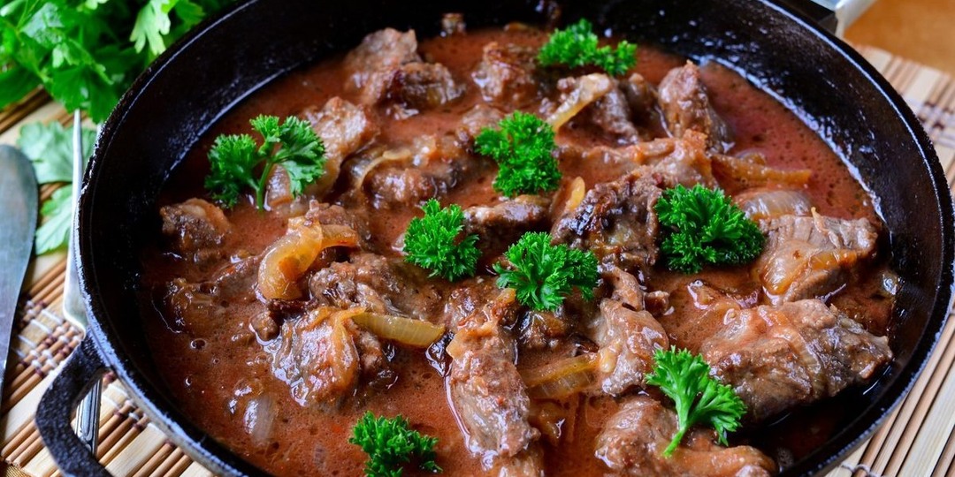 Гуляш: подробный гид по приготовлению идеального мяса в подливке