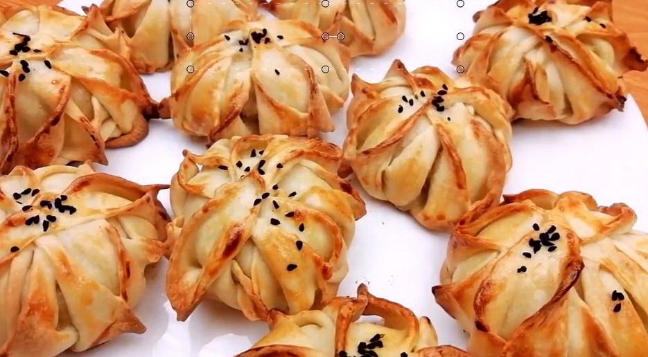 ОЧЕНЬ КРАСИВАЯ ЛЕПКА!Турецкая САМСА В Виде ЦВЕТКА/ИДЕЯ ЛЕПКИ Теста/САМСА Домашняя В ДУХОВКЕ.