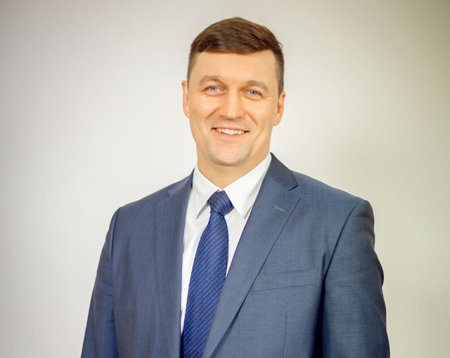 Михаил Суханов