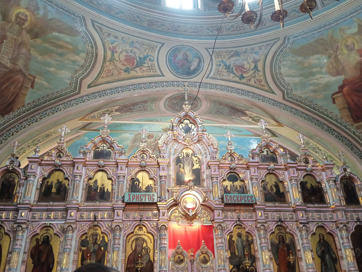 Фаянсовый иконостас