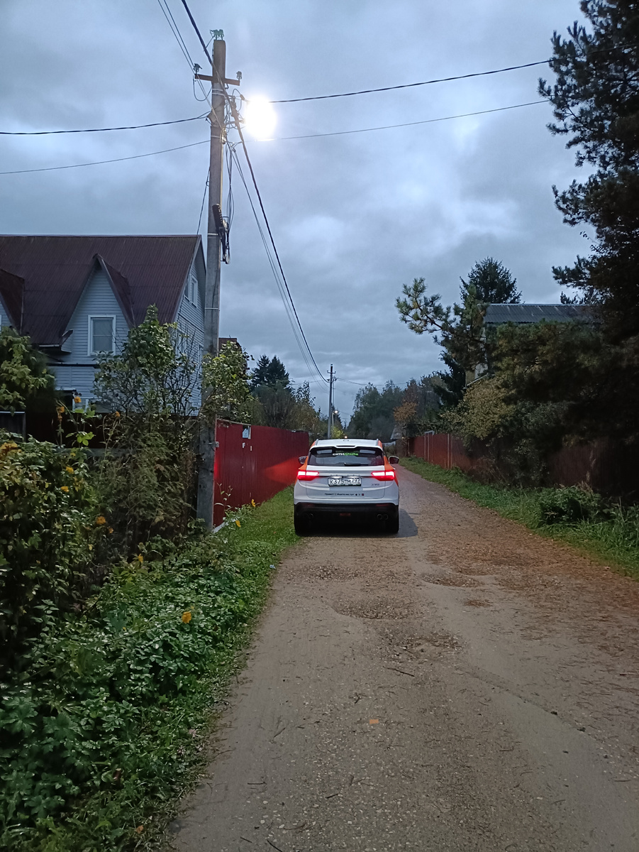 Всё. Машина загружена по самое не балуй, готовы выезжать