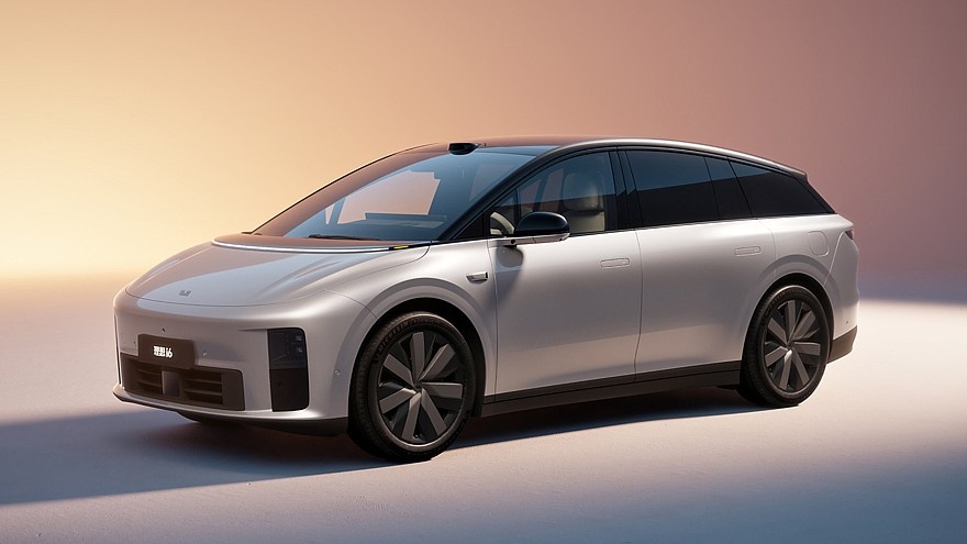    На фото: Li i6