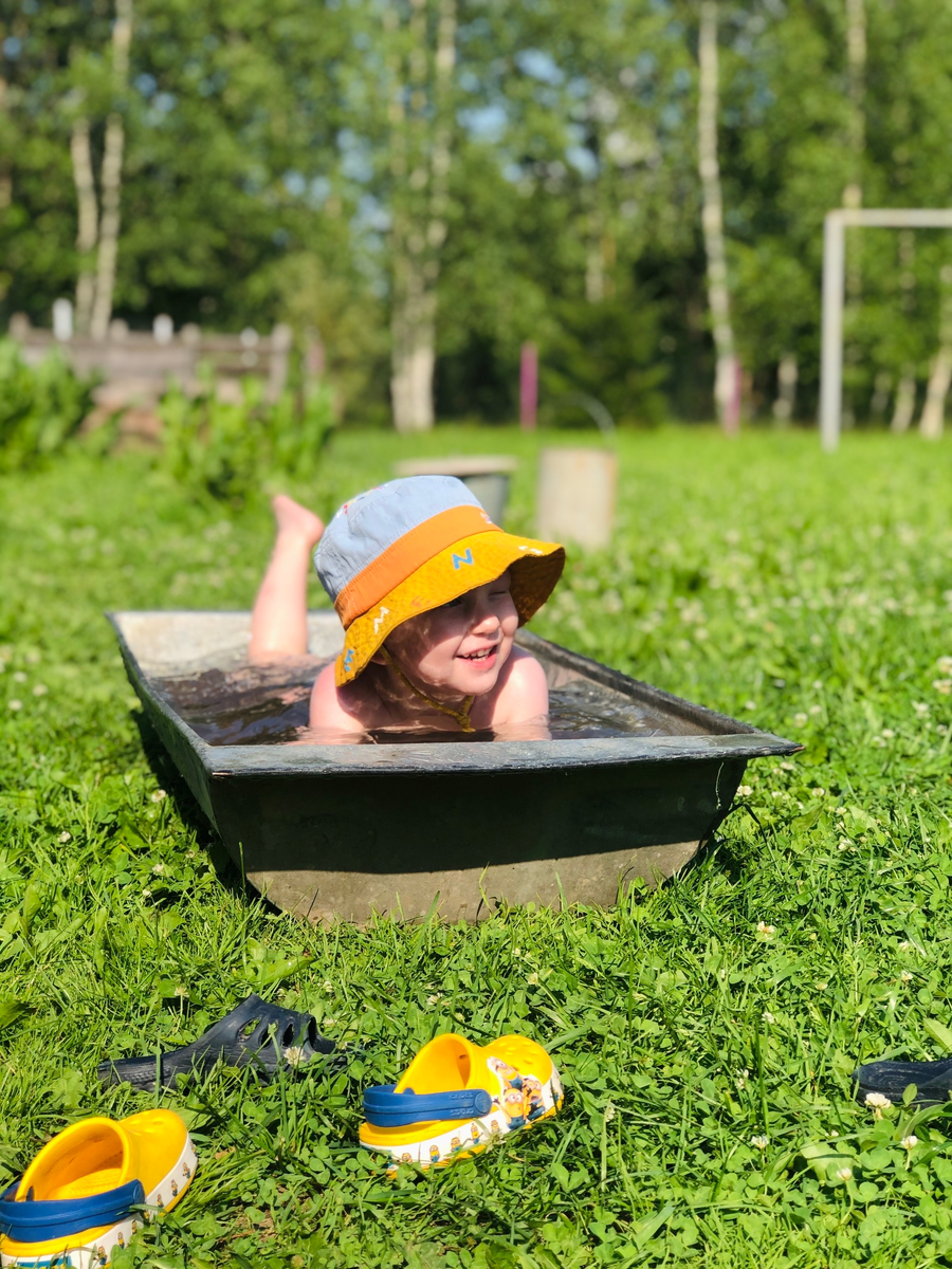 Летом 2024 заехали на дачу к родителям мужа