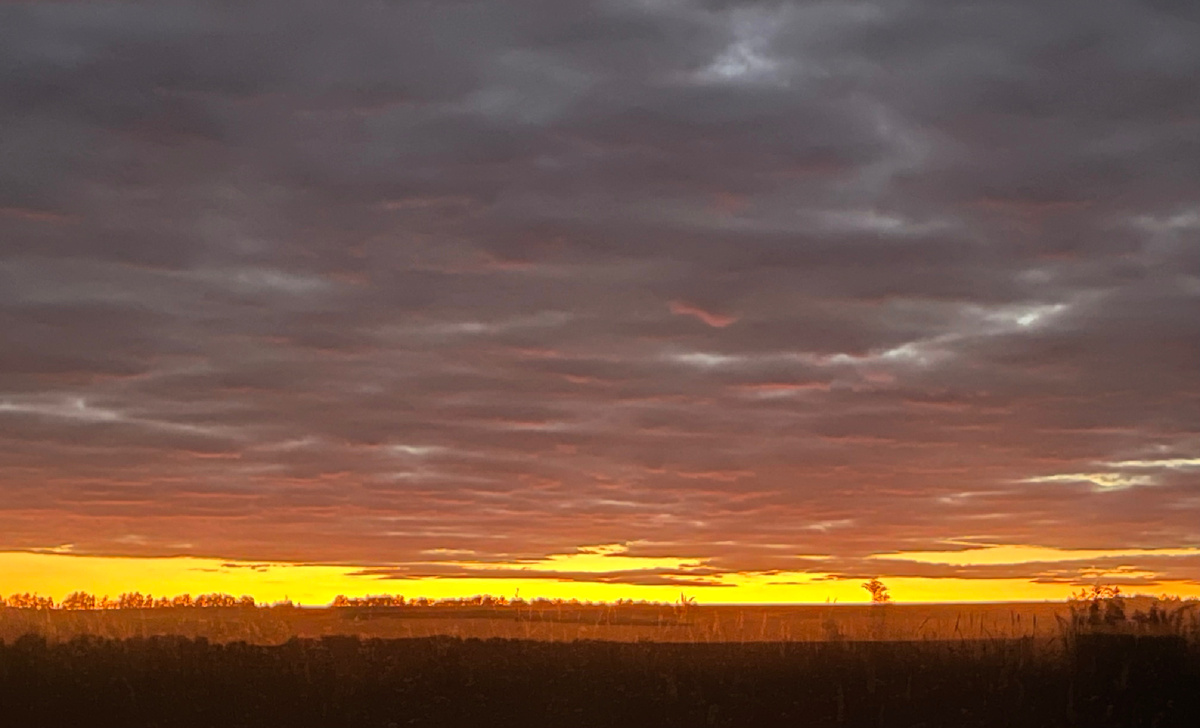 Вчера вот такой красивый закат был