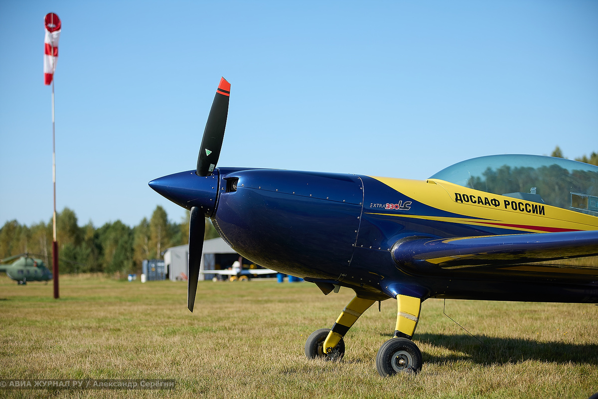Extra-330LC, аэродром Дракино, г. Серпухов / АВИА ЖУРНАЛ РУ / Фото: Александр Серёгин