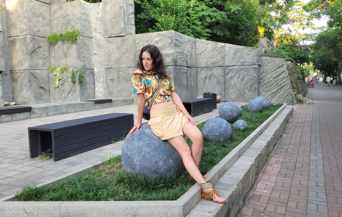 Я Ксения, автор канала "Принцесса мапуче". Так я выгляжу сейчас