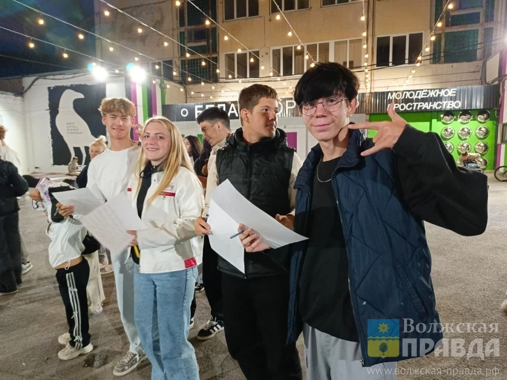     В Волжском открыли «Гараж» и «Белую ворону»
