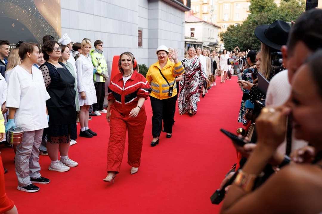 Парад профессий на кинофестивале Антарес-2025 в Москве