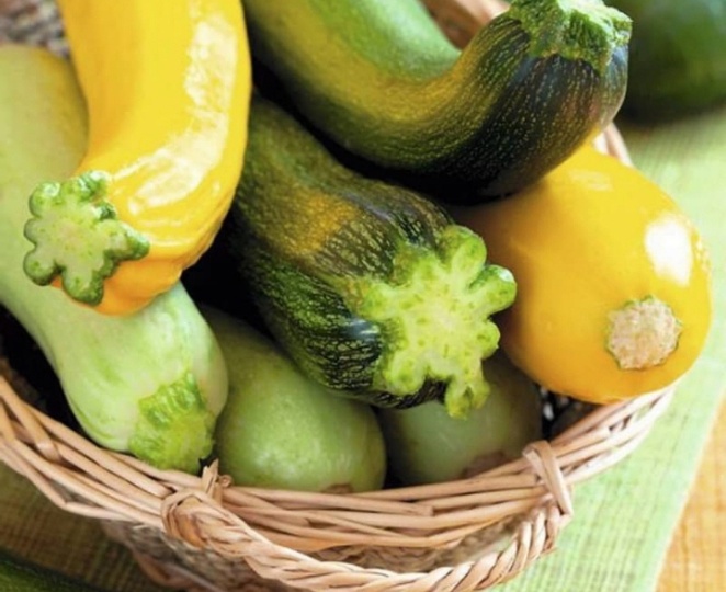 Научили хранить кабачки - хоть к Новому году жарь, хоть к 8 марта фаршируй - и заморозка не нужна. И 3 хитрости для их идеальной сохранности