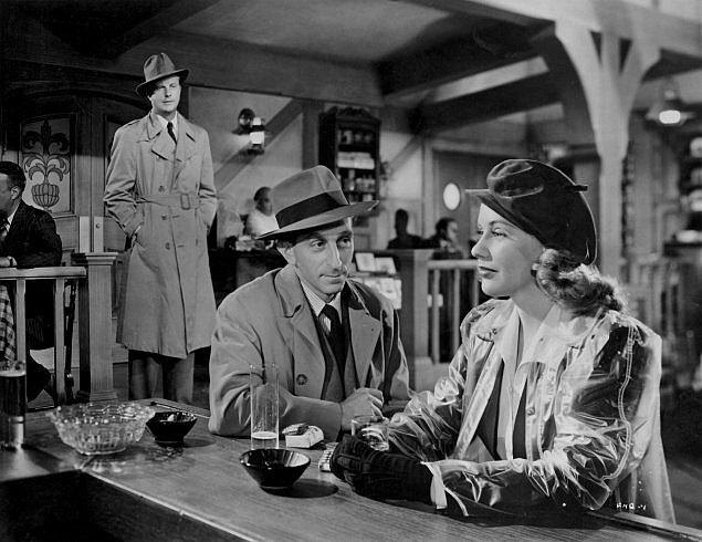 Кадр из фильма «Следуй за мной тихо» (1949)