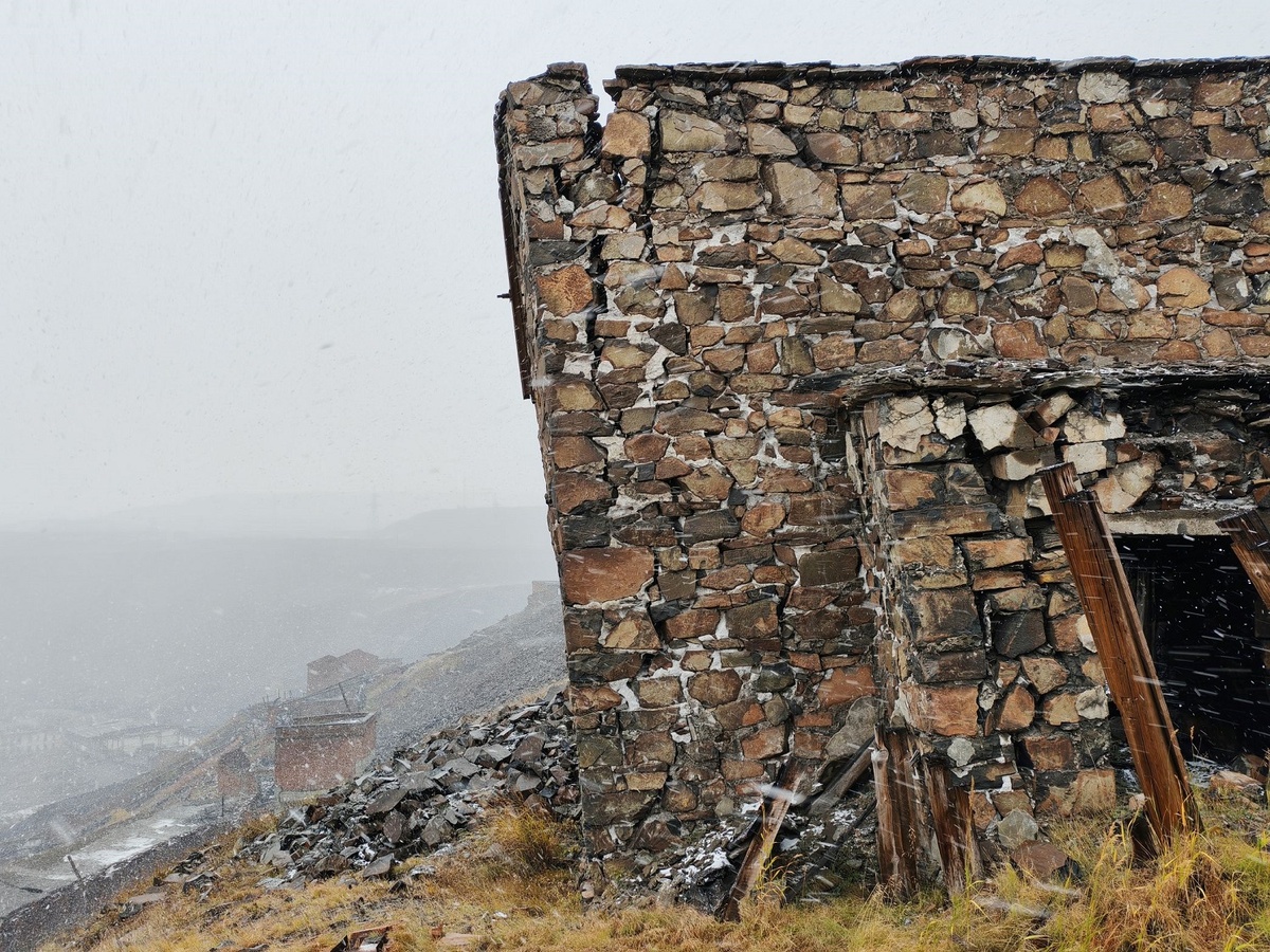 Следующую группу туристов это здание может и не дождаться 
