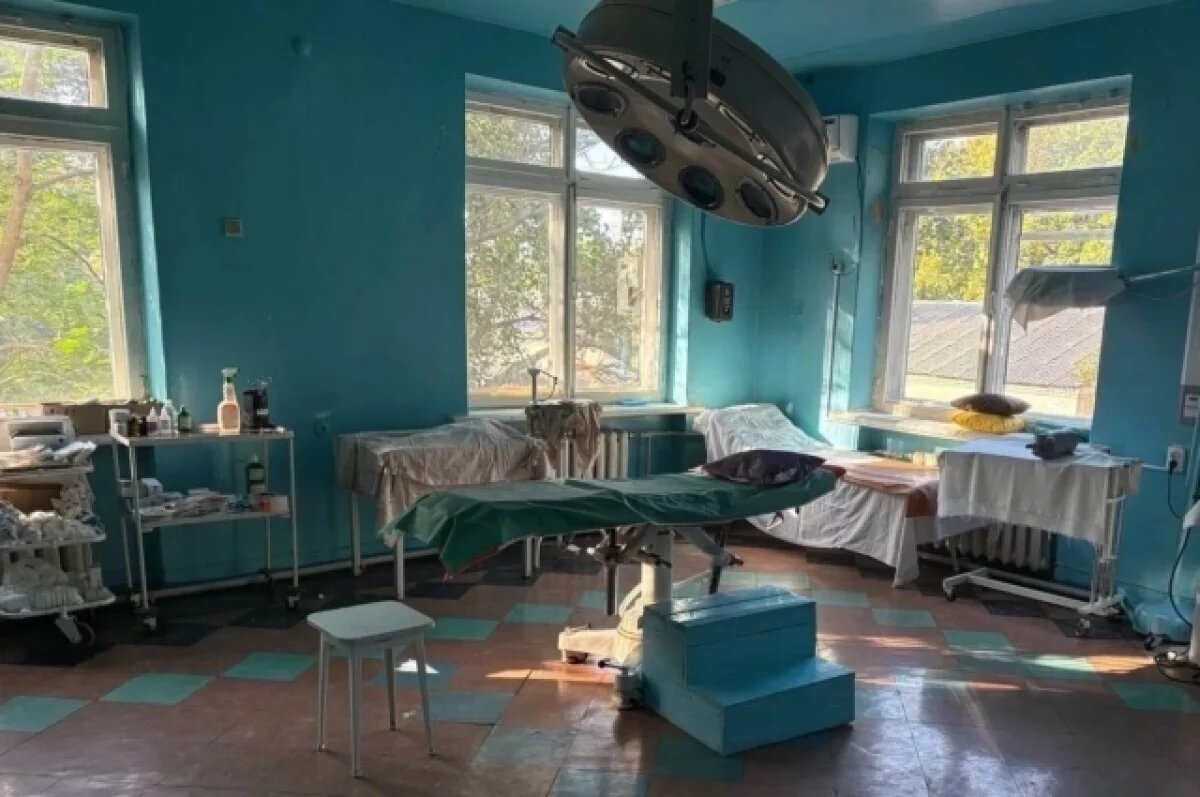    В ежедневном режиме врач из Югры лечит, как экстренно, так и планово, раненых военнослужащих и мирных жителей Макеевки.