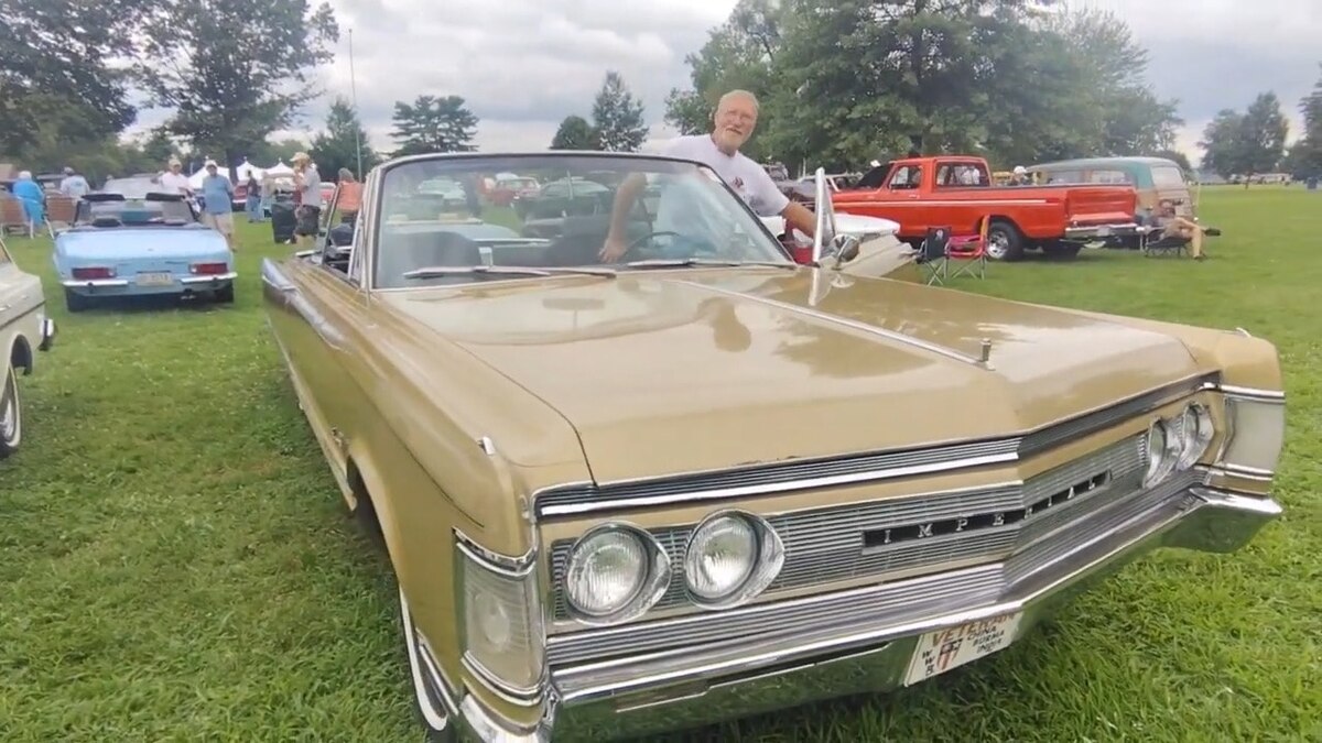 Imperial Crown Convertible 1967 года