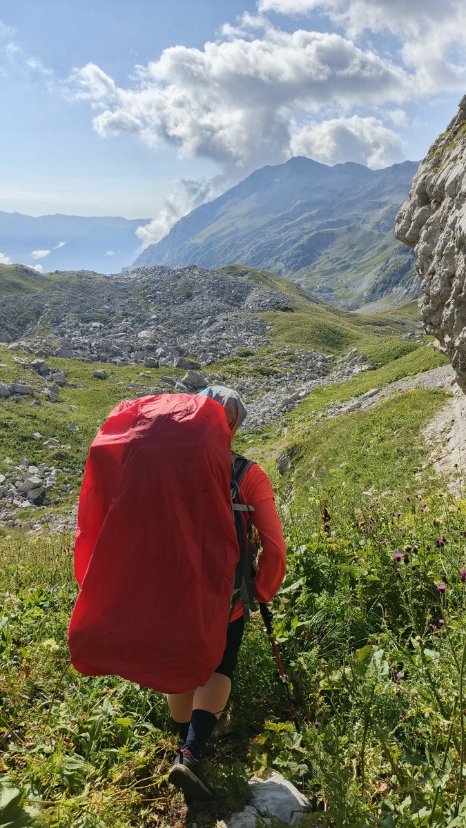 Это я утром 6-го дня похода. Август 2025.