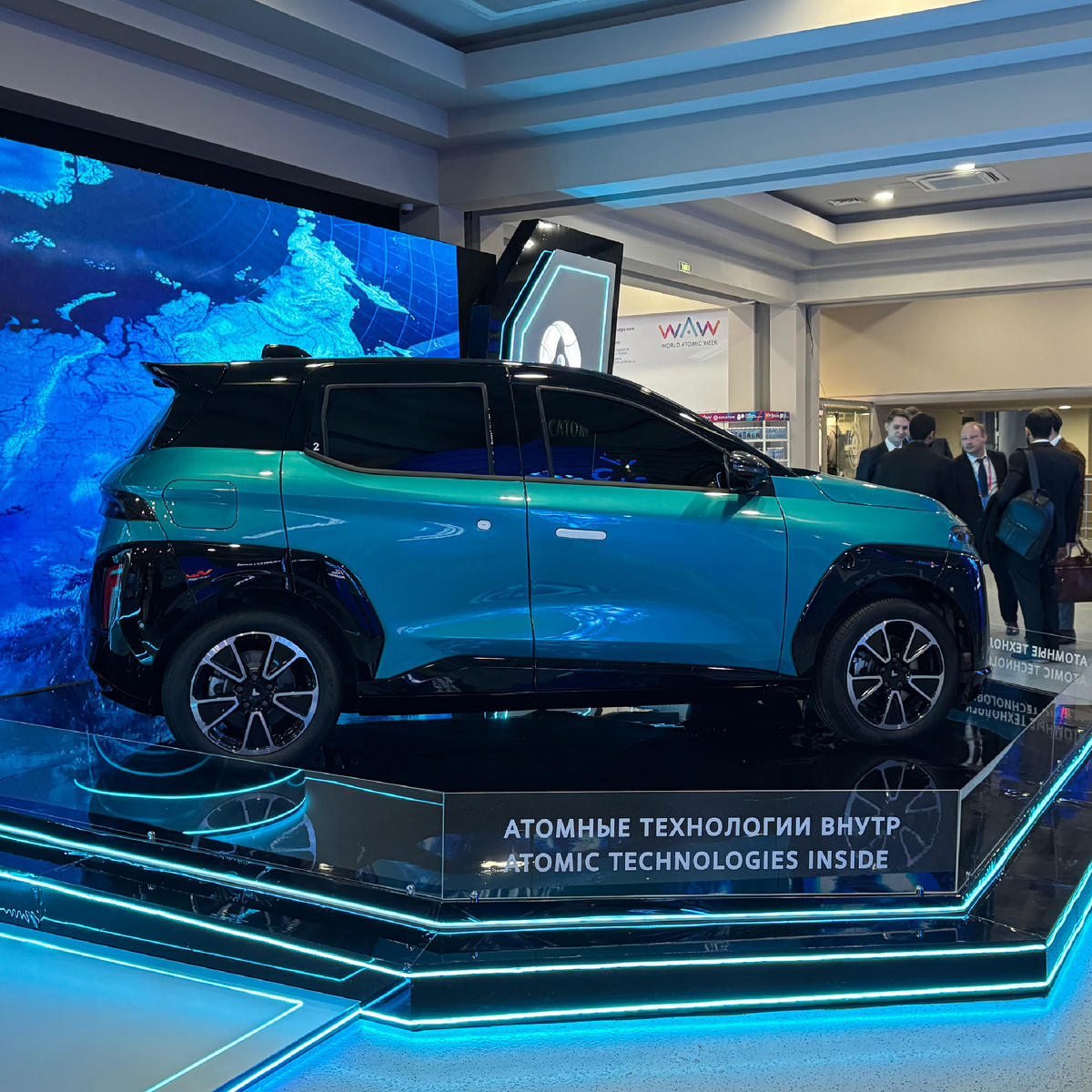 На выставке