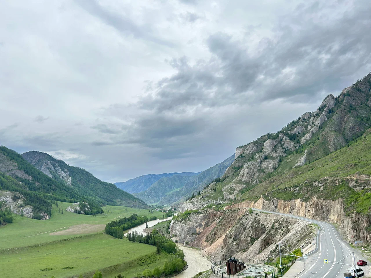 Семинский перевал на Чуйском тракте,