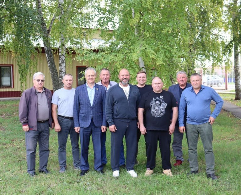    Бывший глава Оренбурга Сергей Салмин приехал в отпуск из зоны СВО Оренбуржье