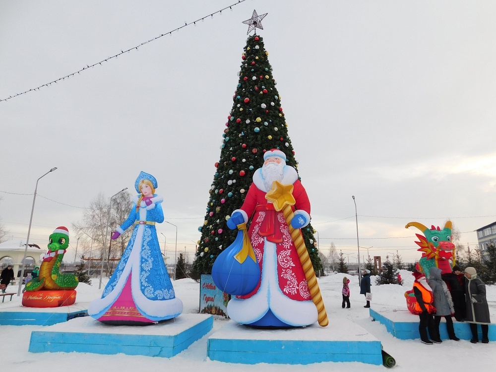    Новогодняя Елочка в парке Линево. Фото Анны Зубаревой