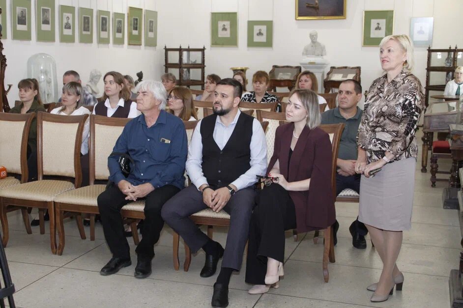 Листайте вправо, чтобы увидеть больше изображений