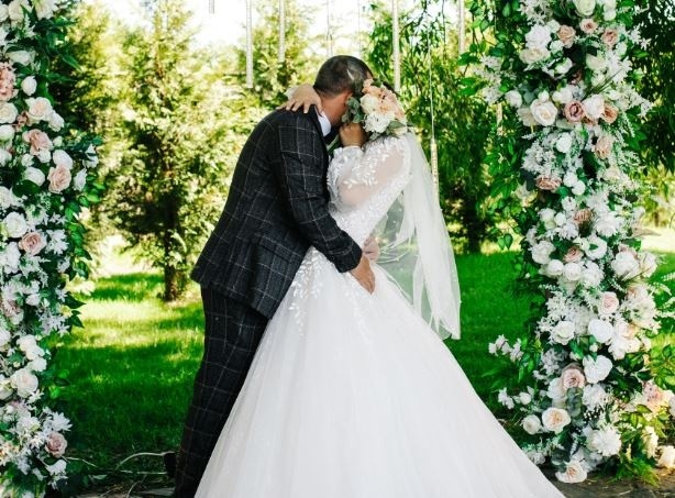     10 красивых дат для свадеб ждут курян до конца года