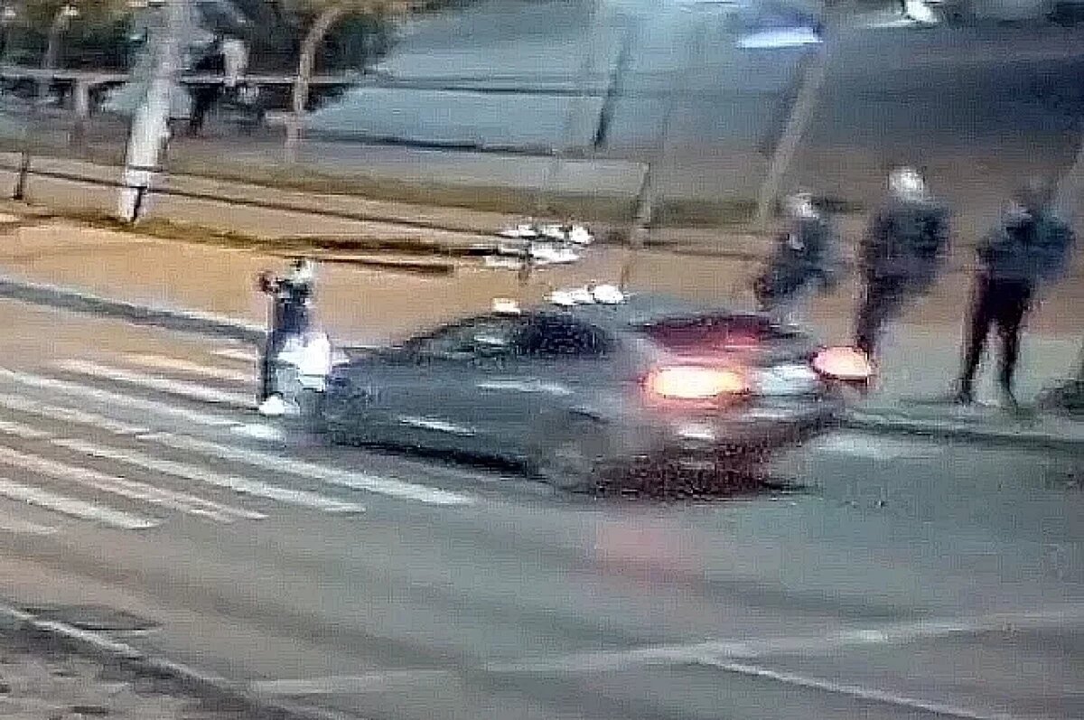    Наезд Kia на школьницу попал на видеокамеру в Волгограде