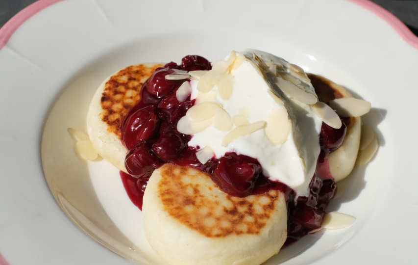 Идеальные сырники без муки: рецепт + секреты приготовления как в ресторане