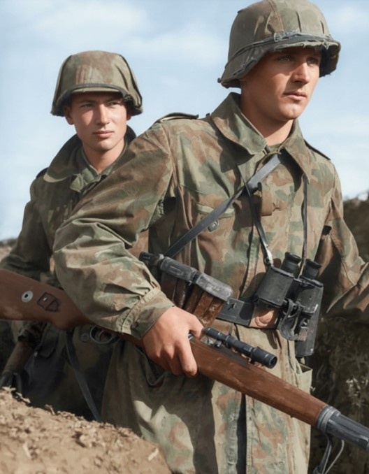 Первоначально Германия планировала выдавать прицелы Zf-41 всем пехотным частям вермахта. К концу войны было выпущено около 100 000 экземпляров