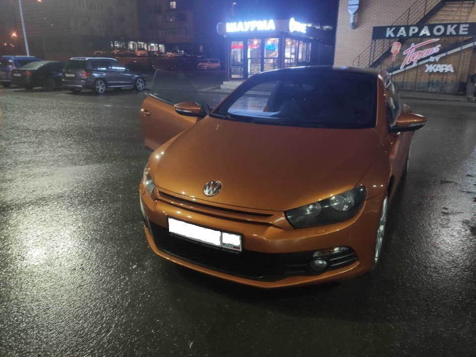 Volkswagen Scirocco моего знакомого после перекраса.