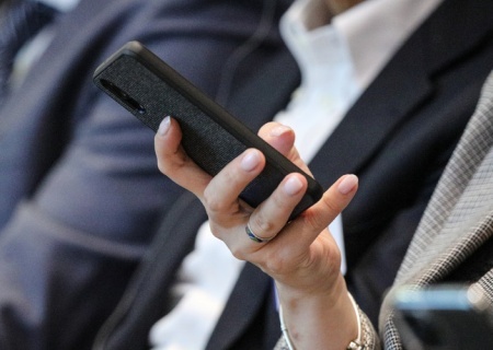    В Госдуме намерены обязать операторов возвращать деньги за отсутствующую связь. Согласны не все