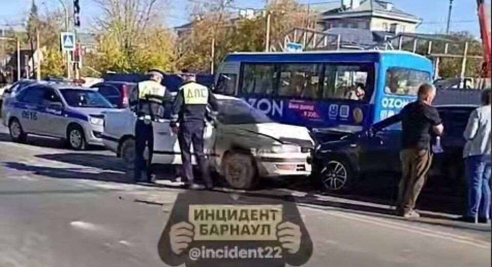    ДТП на ВРЗ. Источник: t.me/incident22