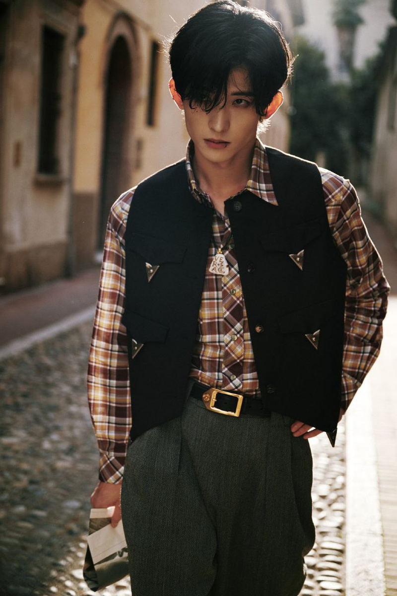 Чан Хуасэнь...