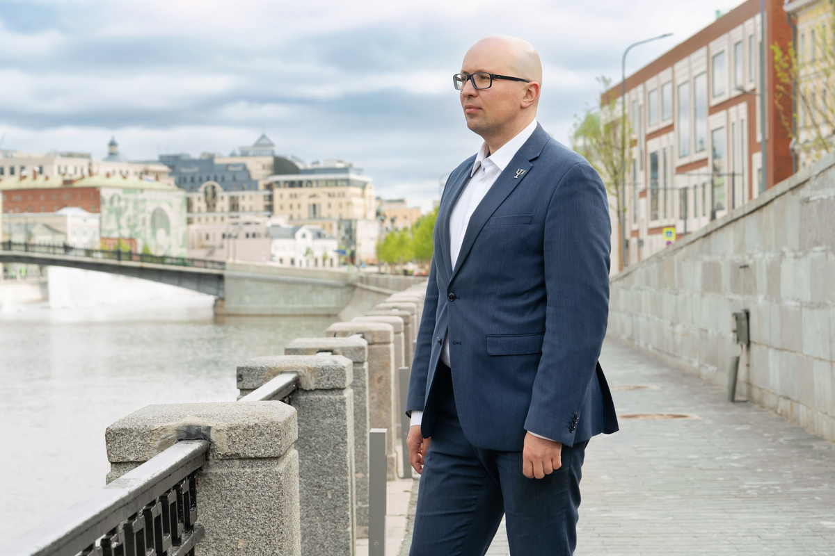 Психолог Станислав Самбурский