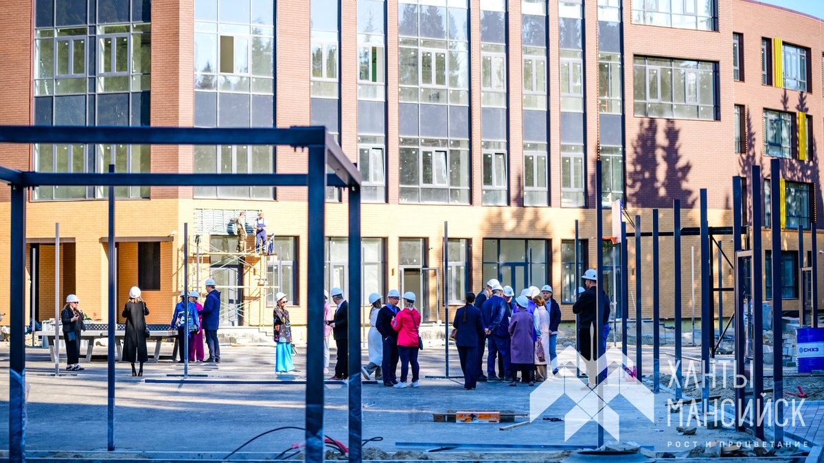    Два социальных объекта Ханты-Мансийска в стадии завершения: депутаты оценили ход строительства
